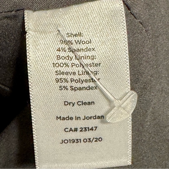 Talbots Italian Wool Button Front Career Business Casual Gray Blazer Jacket - Picture 11 of 11